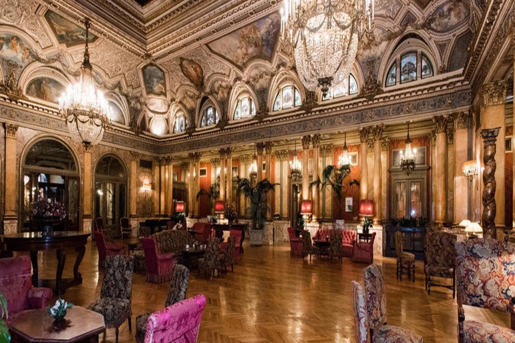 Отель Grand Plaza