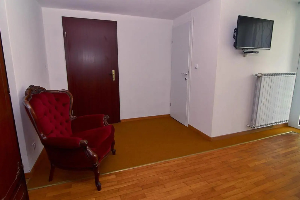 Emona Apartments