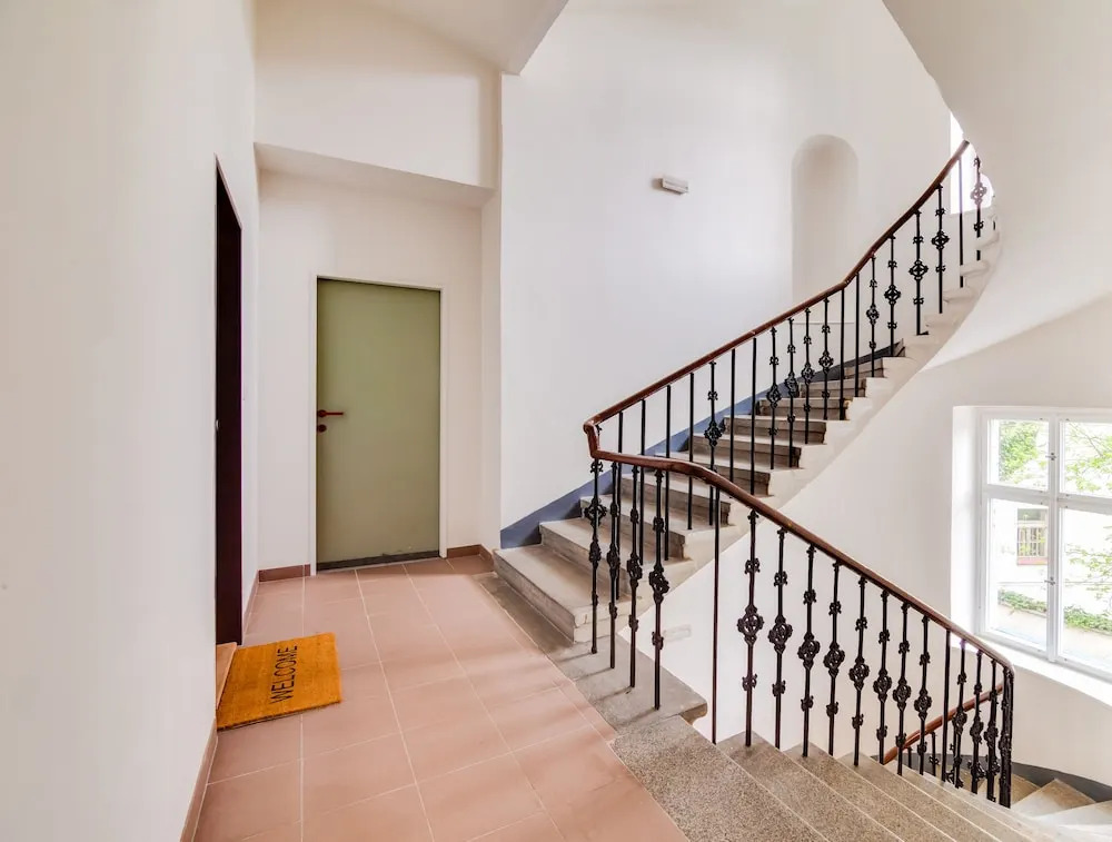 Bright Prague Castle Apartments