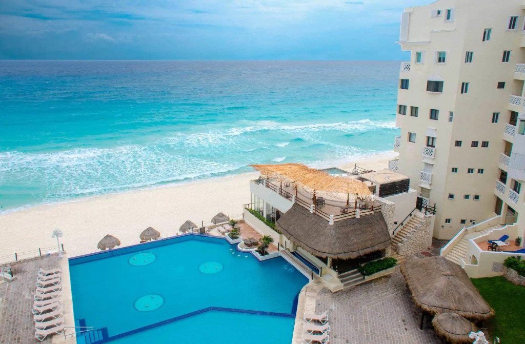 BSEA Cancun Plaza Hotel