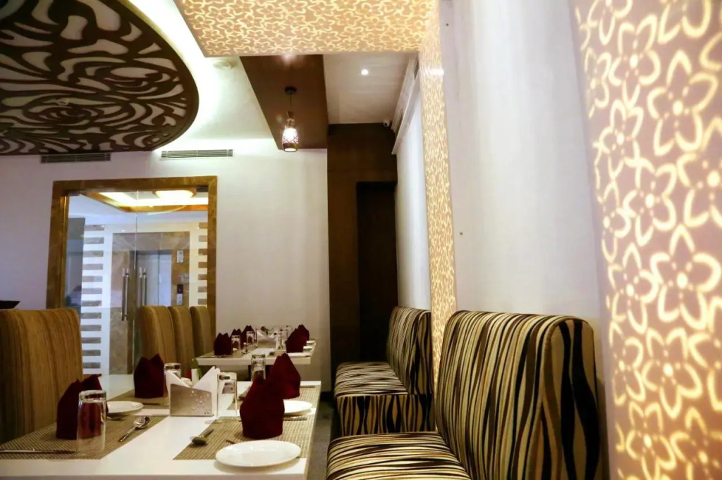 Hotel Silk City