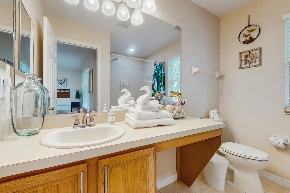 Spacious Dog-friendly 3bed/3 Bath Townhome With Screened in Lanai Near Disney