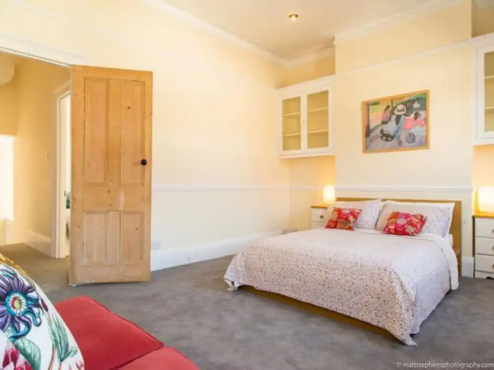 Classic Victorian House Sleeps 8 in East Brighton
