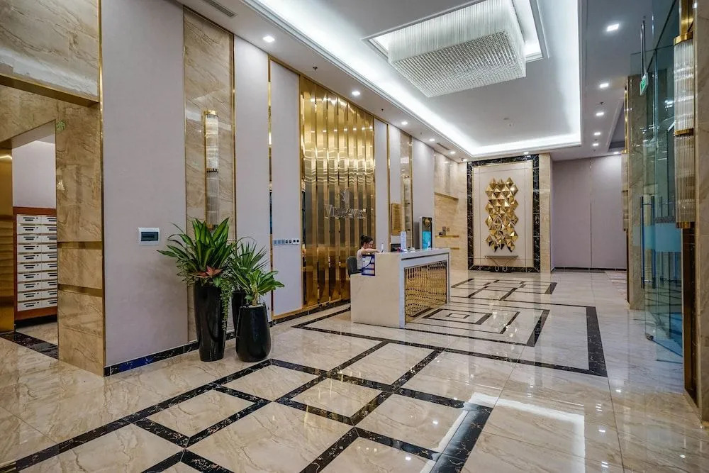 Lipbi Home-Central Luxury Apartment