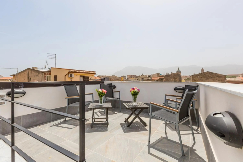 Mosina Apartments