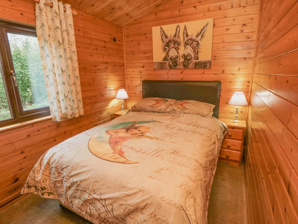 Hawthorne Lodge