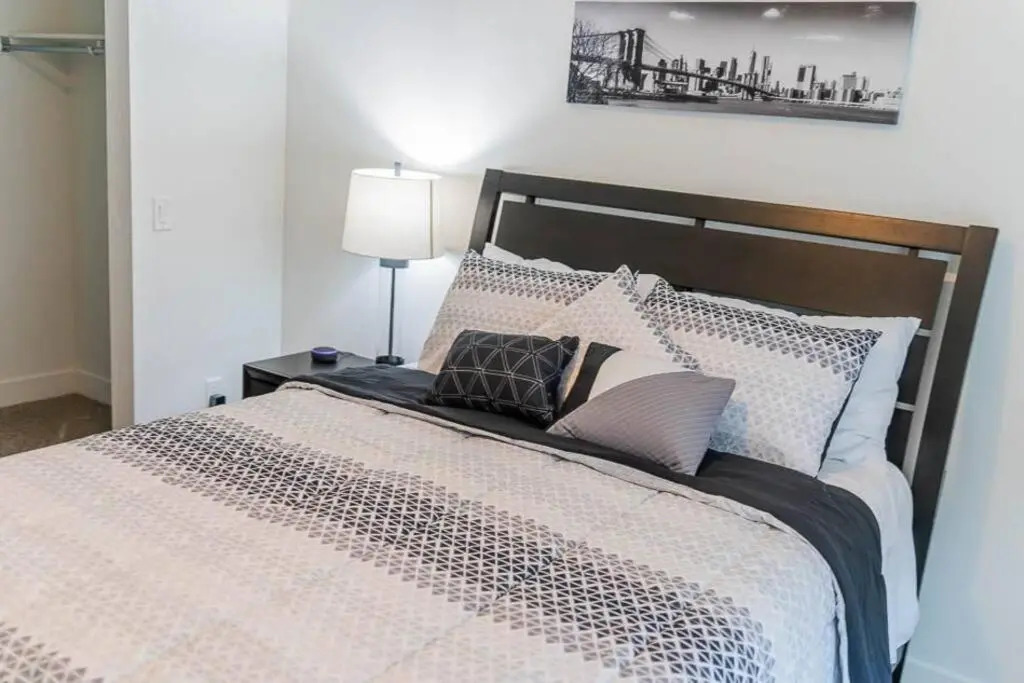 Luxe Downtown Condo with Amenities 19
