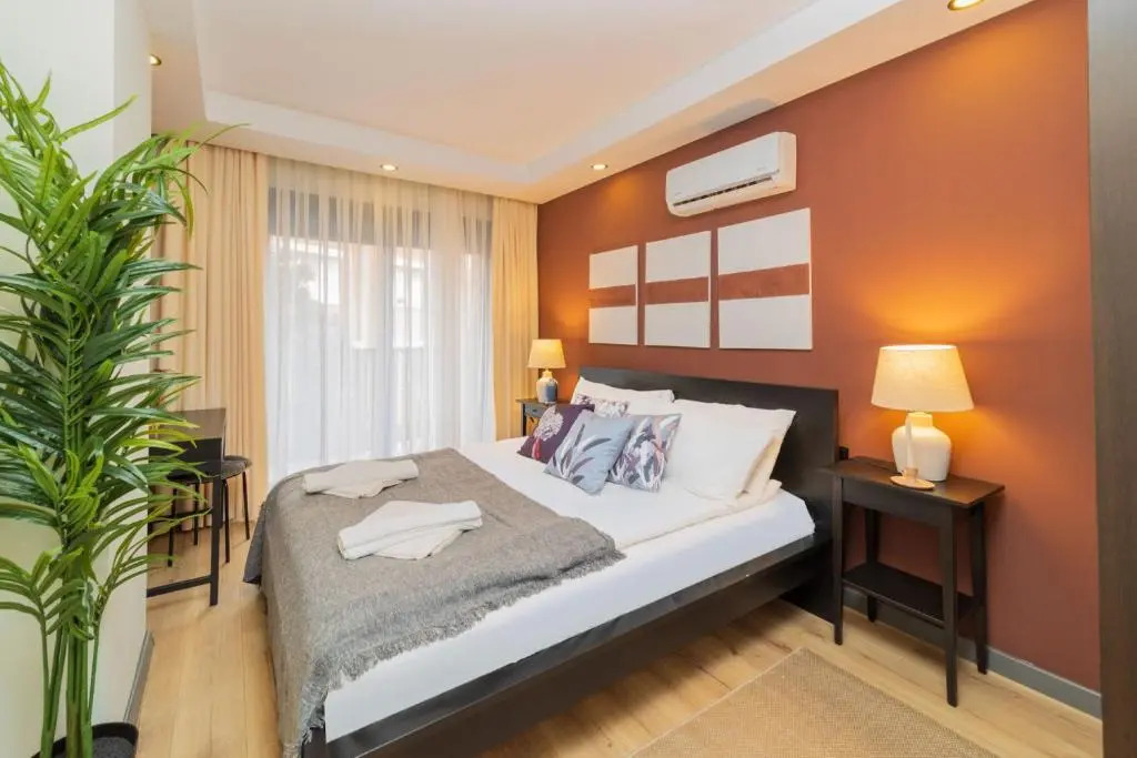 Sleek and Central Apartment in Muratpasa
