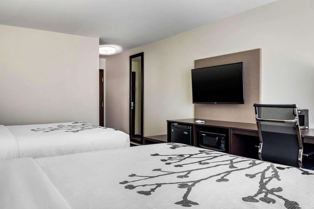 Sleep Inn & Suites Houston Westchase - Little Saigon