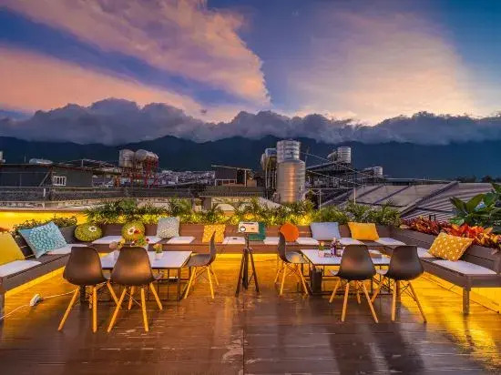 Dali Yeyou Mancao Homestay (Ancient City South Gate Shop)