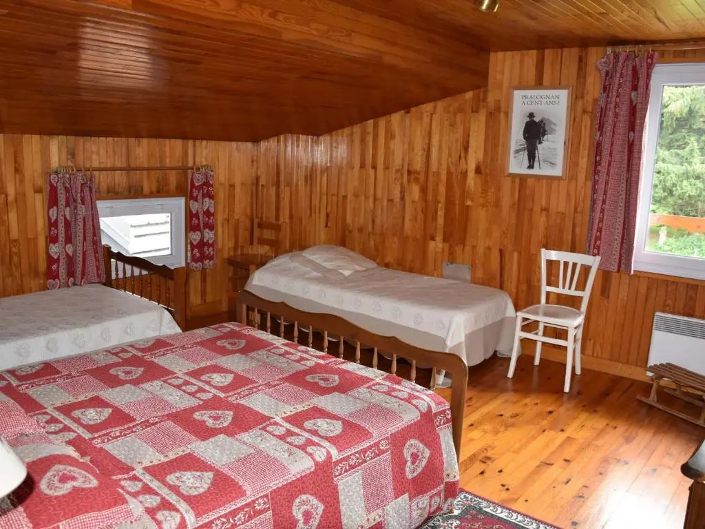 Chalet mitoyen avec jardinet, 3 pièces, 6 personnes - FR-1-464-8