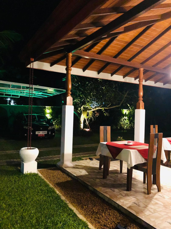 Villa 252 Kosgoda - Beach side stay & Tours