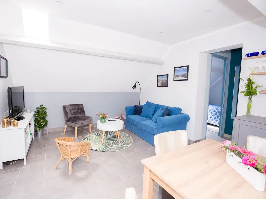 Sea View Stay in Quinéville