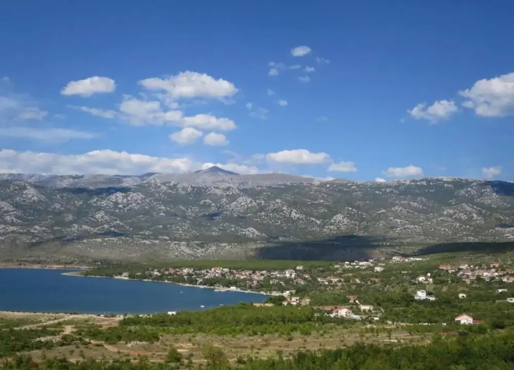 Soothing Holiday Home in Starigrad near Sea
