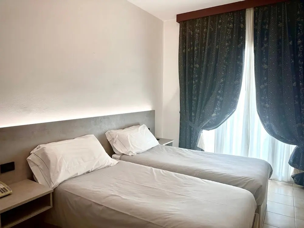 Hotel Leonardo