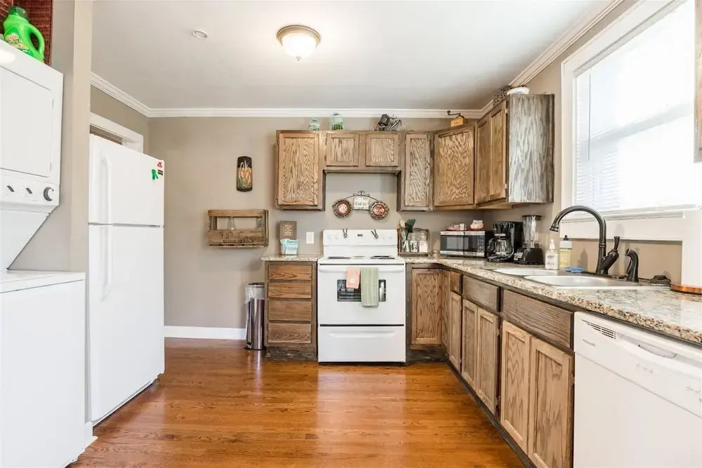 Cumberland Ave - 214