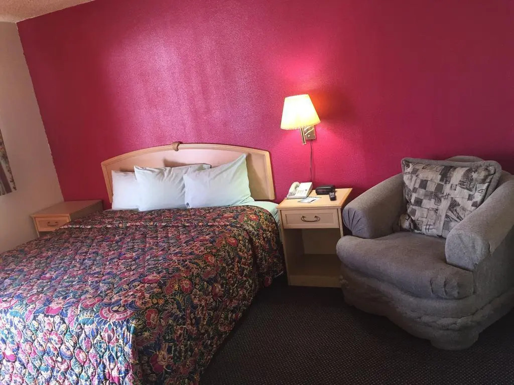 Avalon Motel
