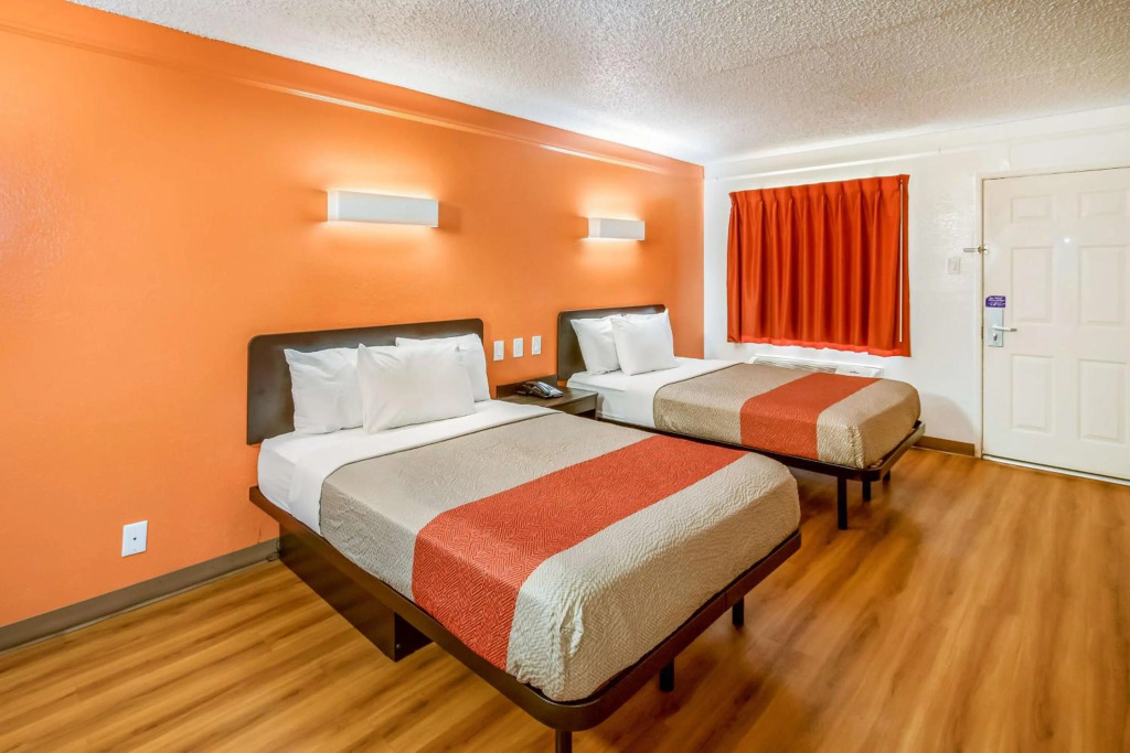 Motel 6-Euless, TX - DFW West