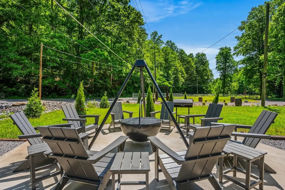 Gburg Pet-friendly Studio Cabin 5 Firepit Games
