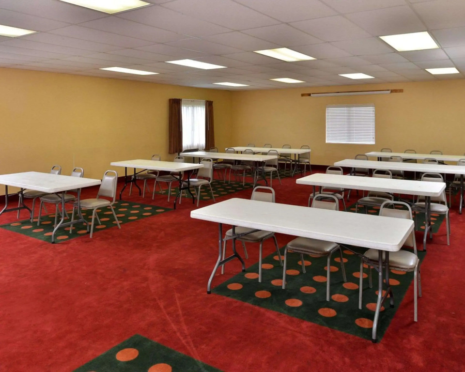 Quality Inn & Suites Wichita Falls I-44