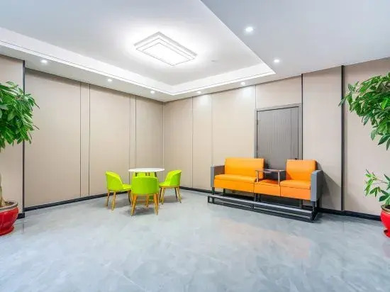 Late Guiju Cinema Apartment (Changzhou Hengshanqiao Branch)