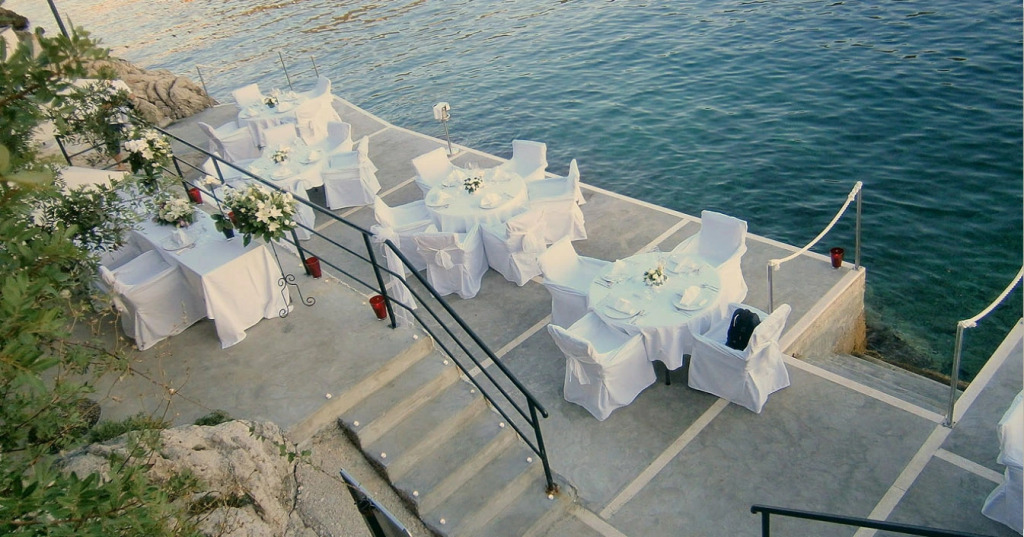 Hotel More