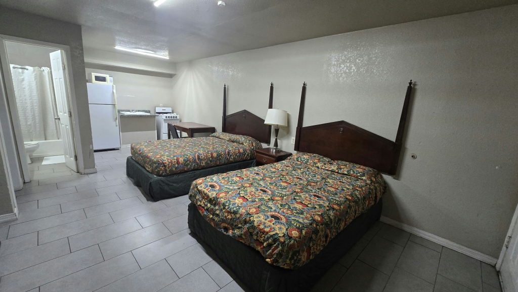 Super 7 Inn By OYO San Antonio NW Medical Center