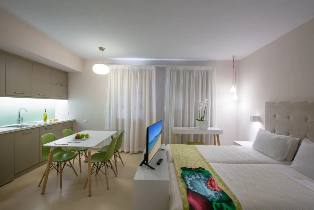 Petra Beach Hotel