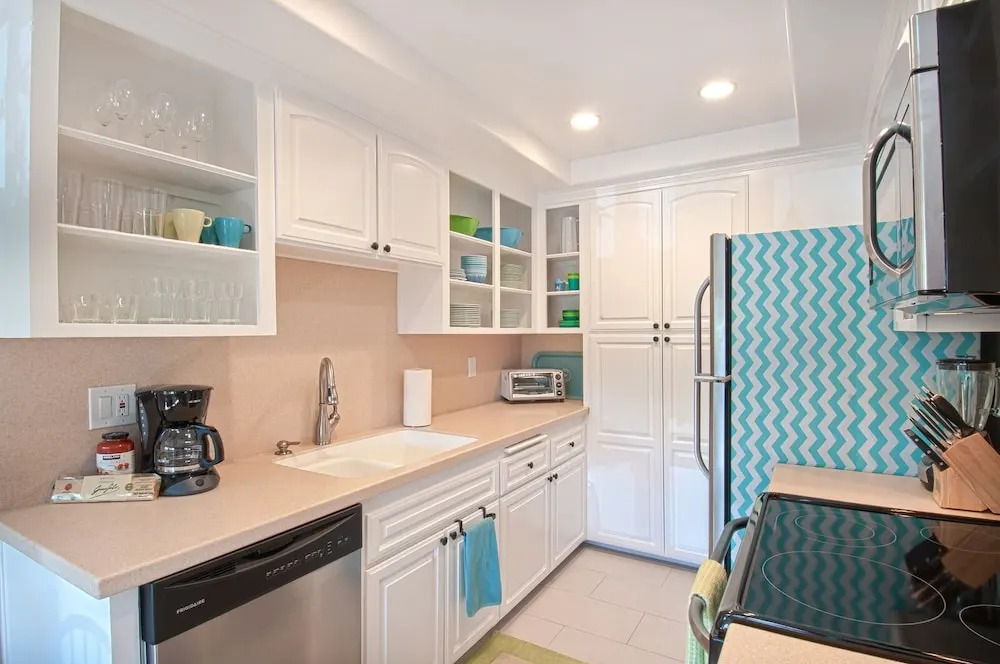 Parent Trap - 3 Br Condo
