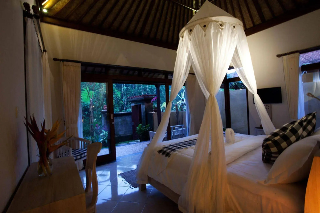 Segening Villa