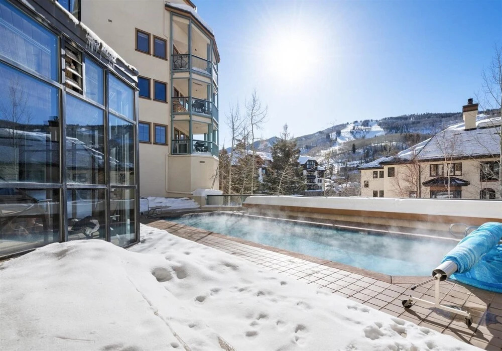 Luxury 3 Bedroom Condo In The Heart Of Bc Village