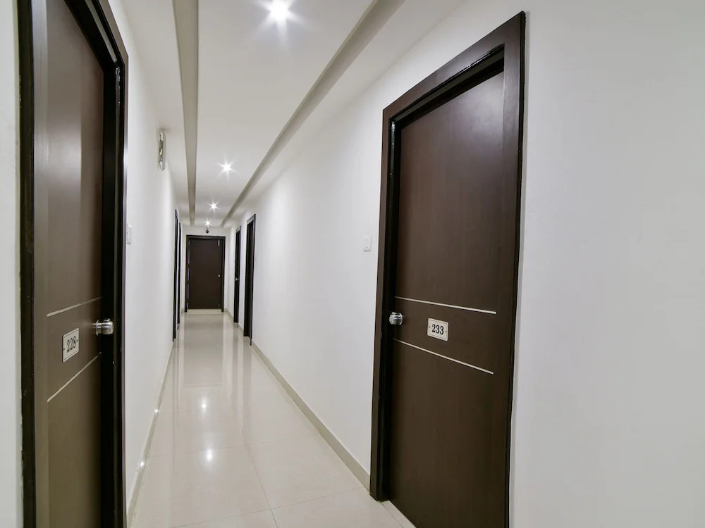OYO 16894 Aditya Residency