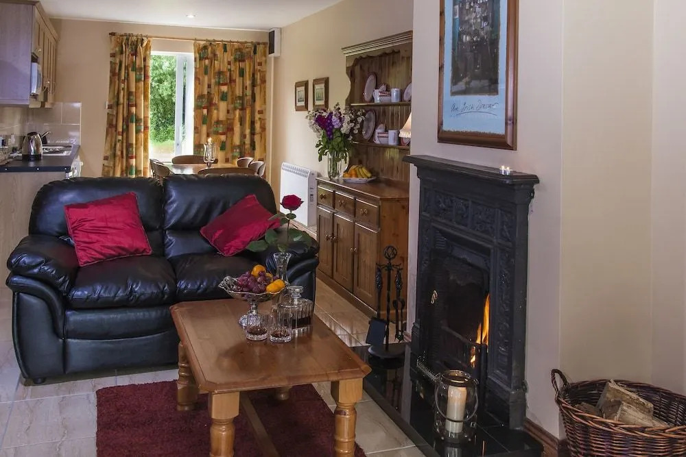 Old Killarney Cottages
