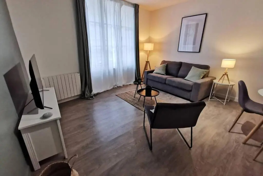 Appartement F2 COSY proche de l'HYPER CENTRE