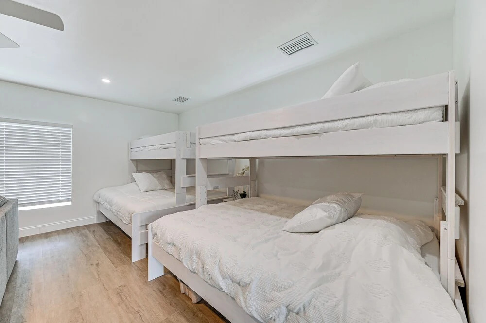 Naples Escape w/ Furnished Patio & Private Pool!