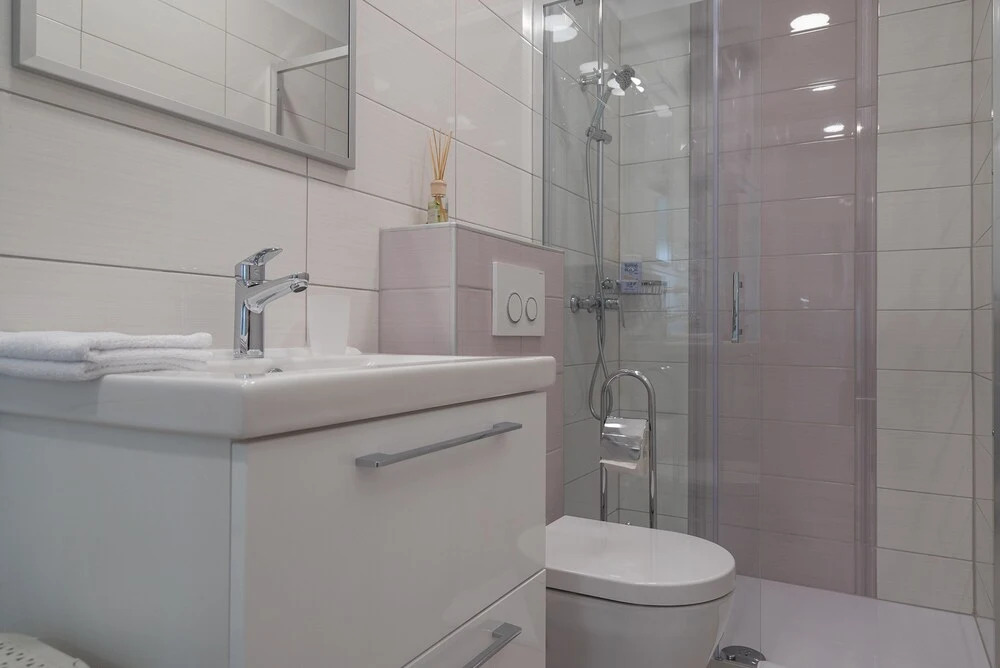 Drop In Split Luxury Suites