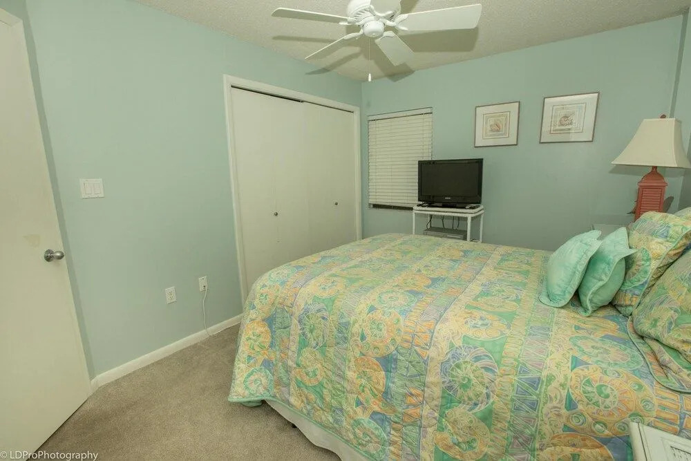 Inlet Reef 603 2 Bedroom Condo by RedAwning