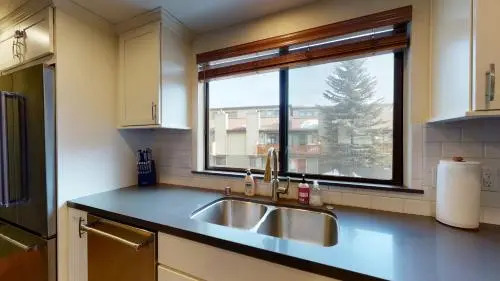 Mammoth Sierra Townhomes #11