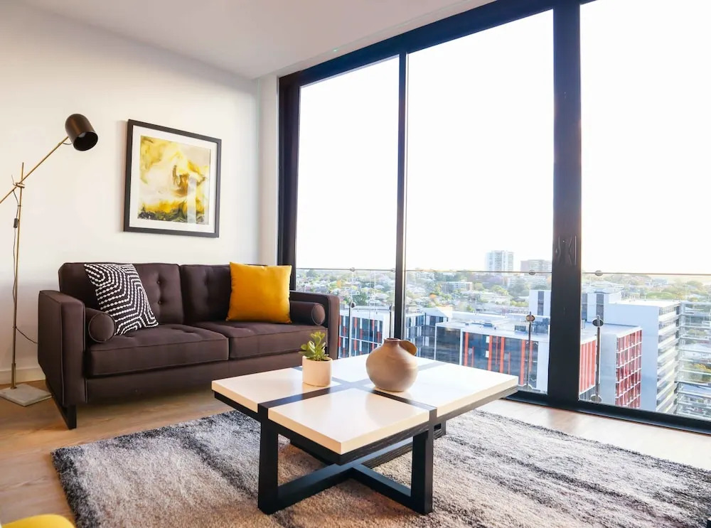 Modern Designer’s Pad
