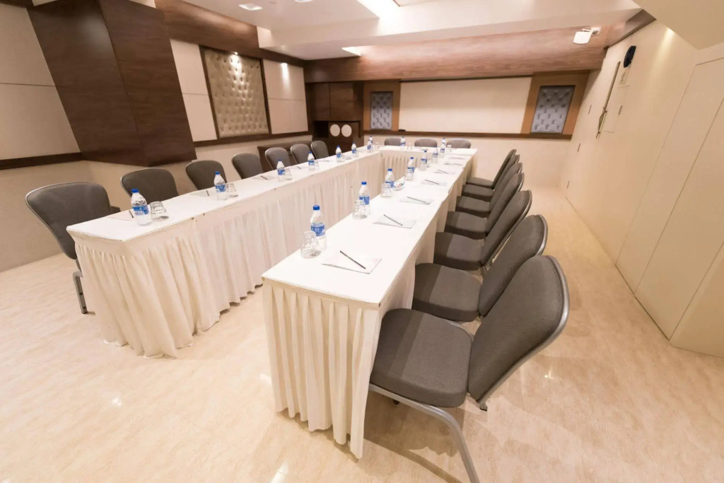Hotel Le Grande - Mumbai International Airport