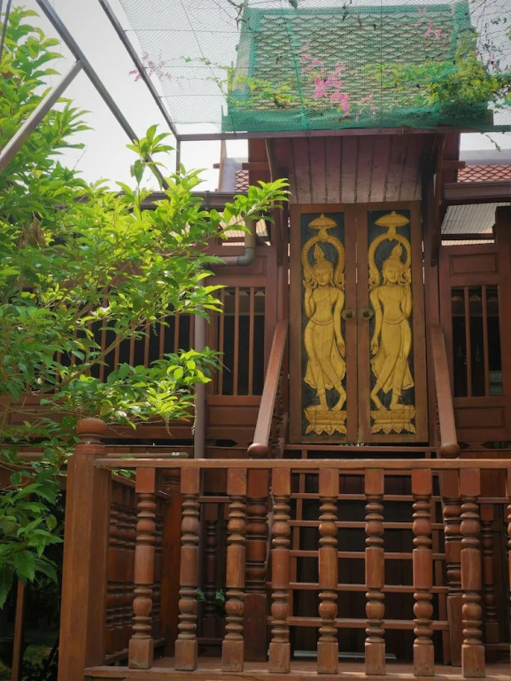 Ruenthai Jong Lux