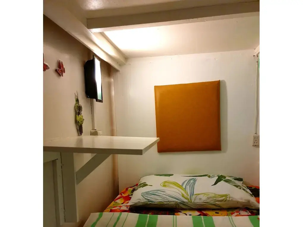 GardenPod Hostel + Café