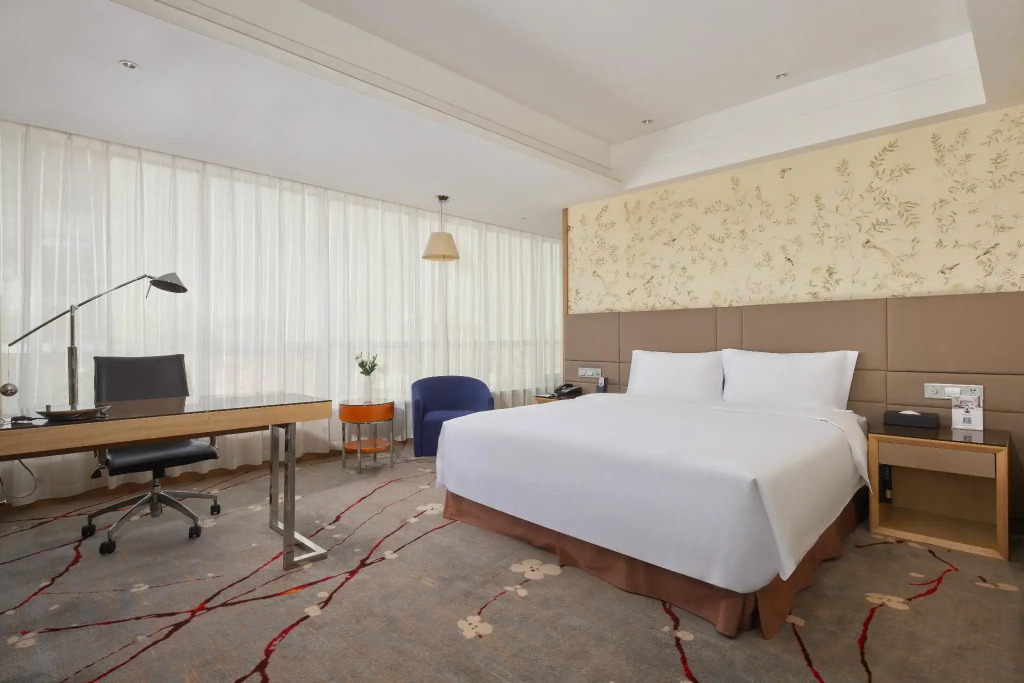 Grandskylight Hotel