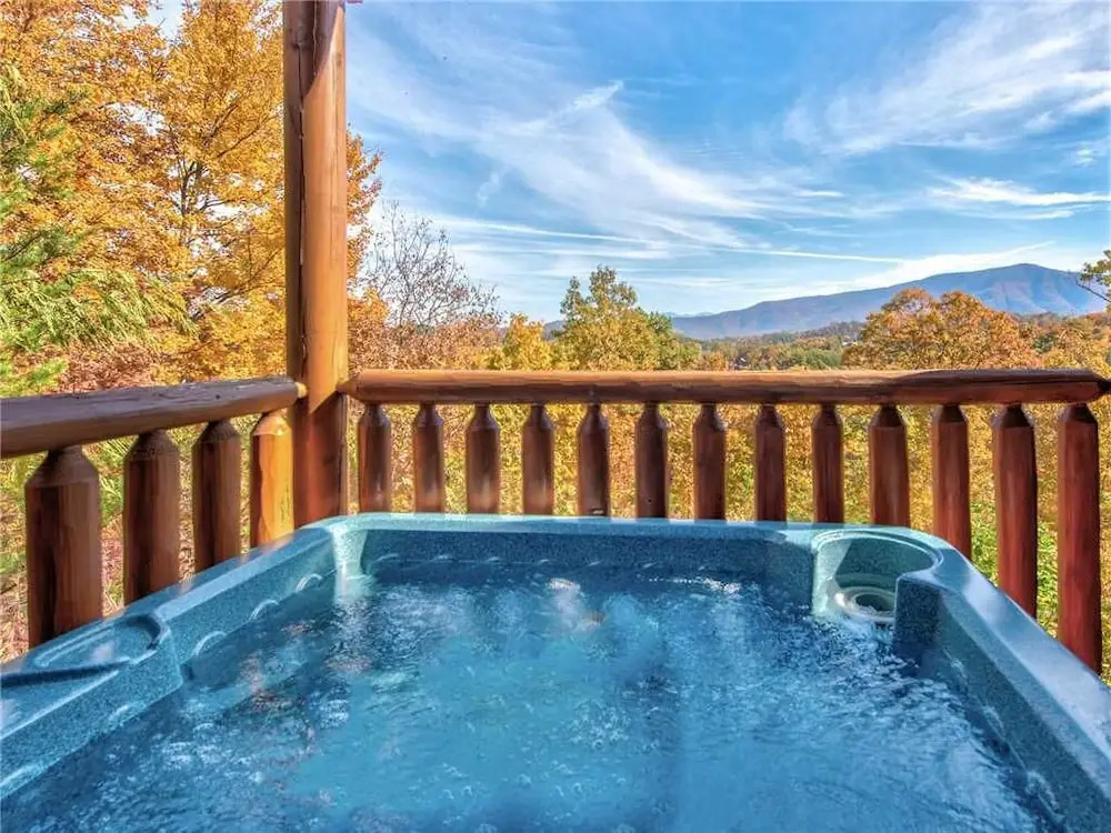 Bella Yani - Three Bedroom Cabin