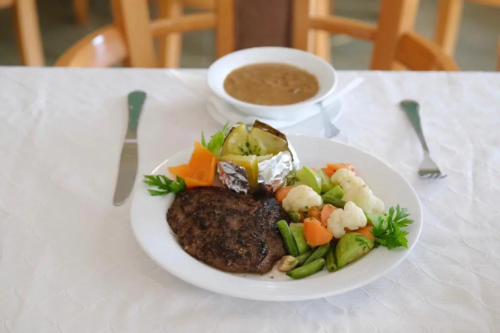 Falaj Daris Hotel