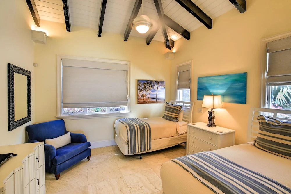 Cobalt Villa - Four Bedroom Home