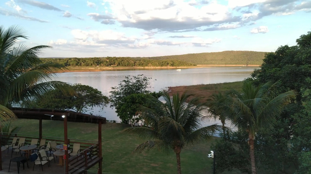 C104-AP-ALDEIA DO LAGO COM COZINHA e CHURRASQUEIRA em CALDAS NOVAS