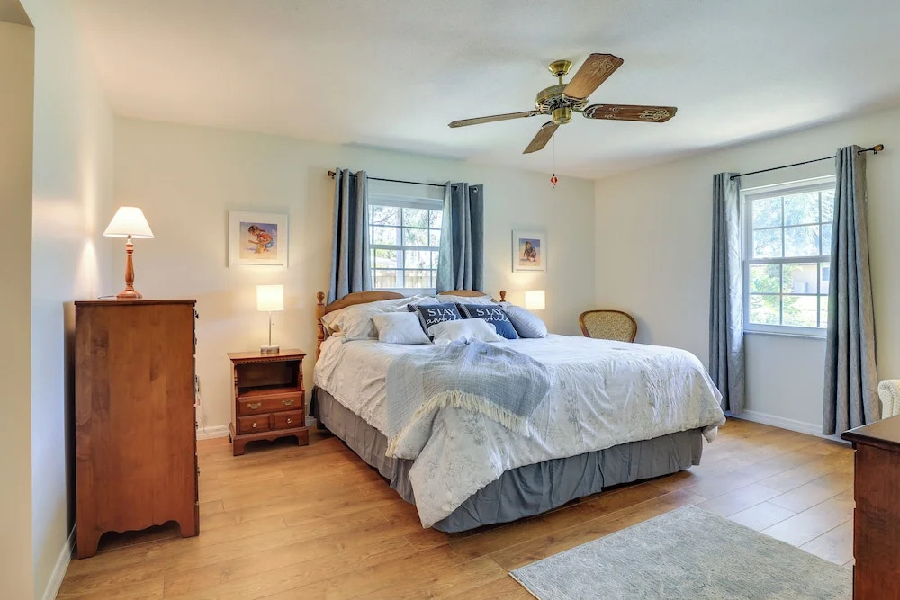 Walk to Beach: Home w/ BBQ & Fire Pit in Bradenton