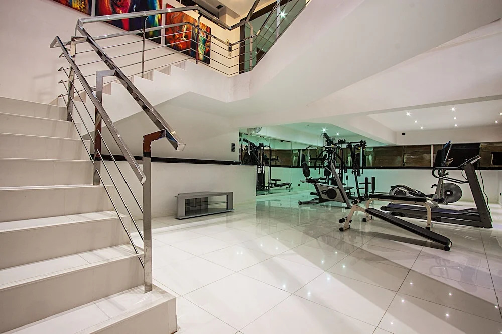 Pratumnak Argyle Villa 8 Beds