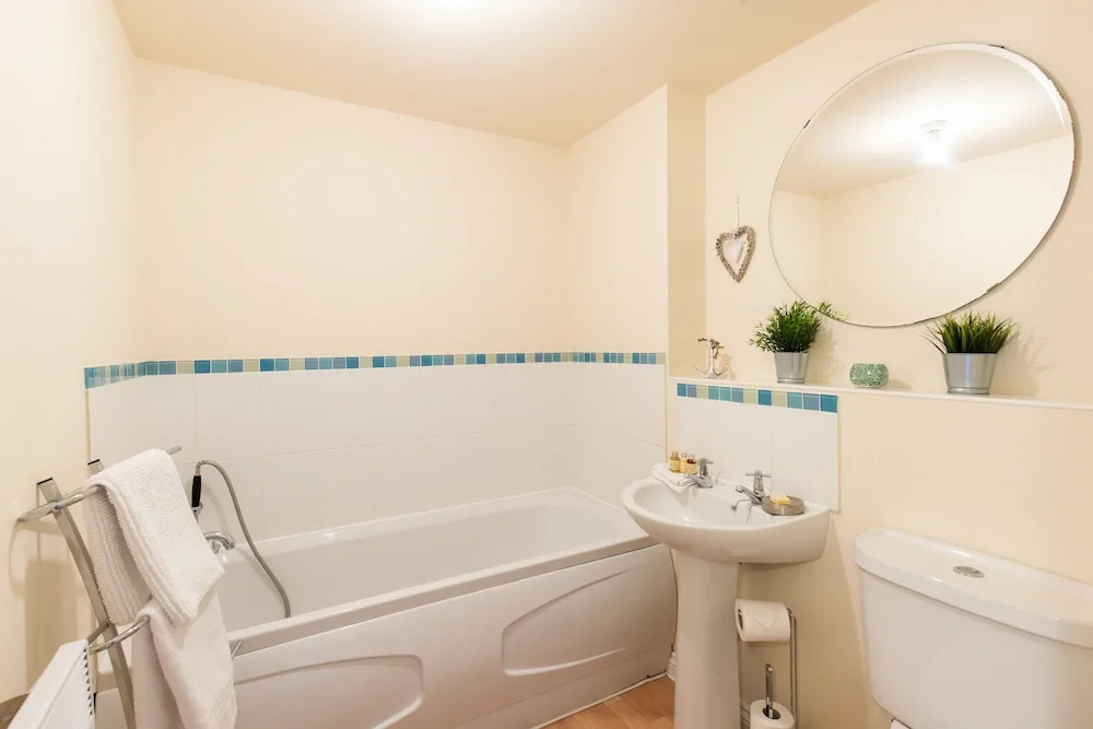 Velvet 2-bed apartment Stewart Place - Ware